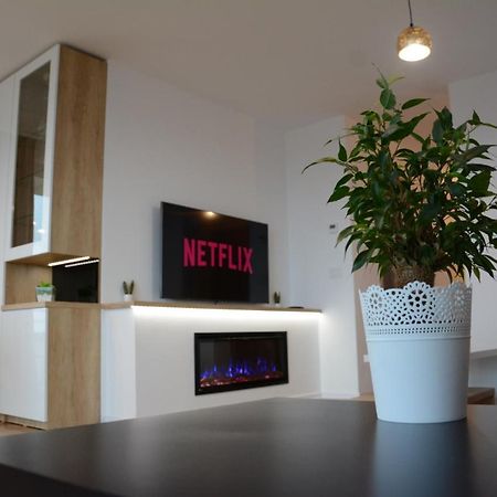 Luxury Panorama Apartament,Coresi Brassó Kültér fotó