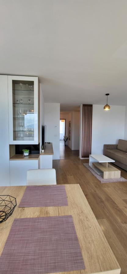 Luxury Panorama Apartament,Coresi Brassó Kültér fotó