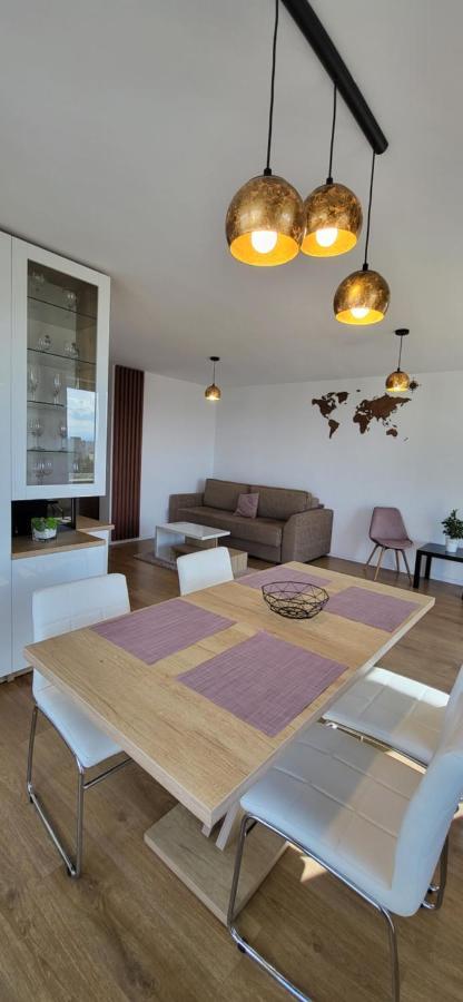 Luxury Panorama Apartament,Coresi Brassó Kültér fotó